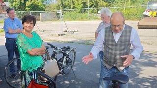 Bürgermeister Hermann Nafziger (re) war sichtlich ärgerlich, weil mehrfach die Legitimation für das Projekt hinterfragt wurde und nicht alle restlos begeister waren (Foto: Unser Würmtal)