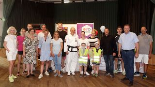 Akteure des "Runden Tisch Sport" mit Bürgermeister Peter Köstler (2.v.r.) (Foto: Gemeinde Gräfelfing)