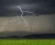 Zum Artikel: Blitz und Donner sind unberechenbar