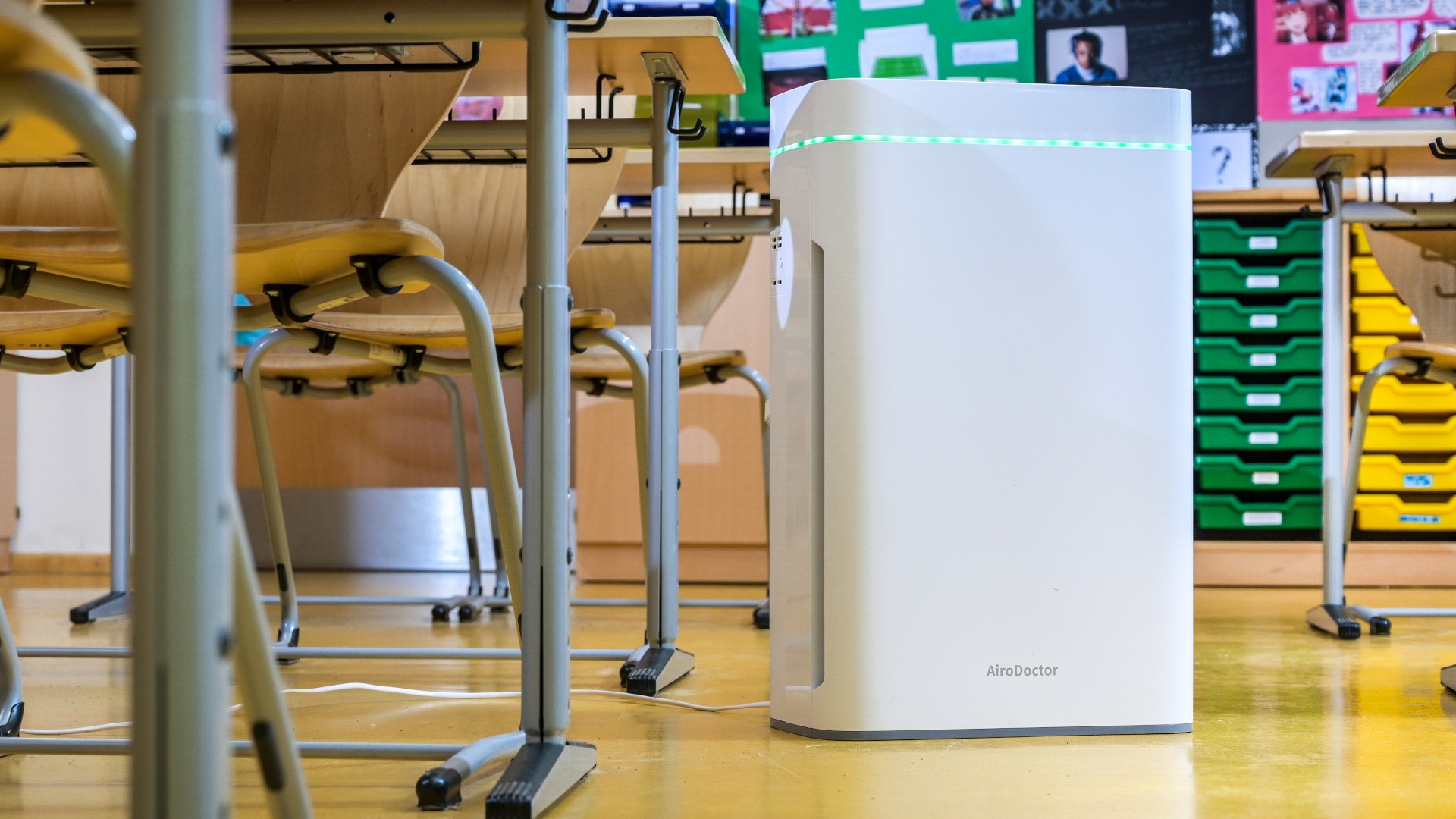 Geräte zur Luftfilterung halten Einzug in die Klassenzimmer (Foto: ©AiroDoctor)