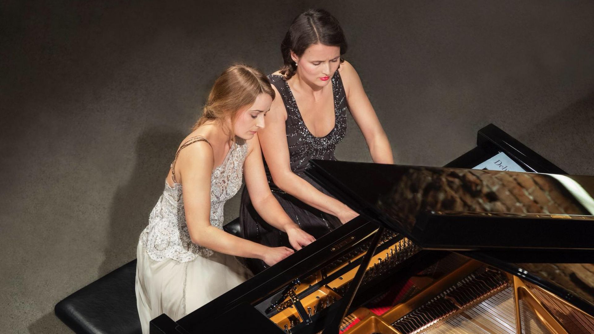 2016 trat das Klavierduo Anna Buchberger & Henriette Zahn als Preisträger der Sommerakademie Mozarteum bei den Salzburger Festspielen auf. (Foto: Musikförderverein Gräfelfing e.V.)