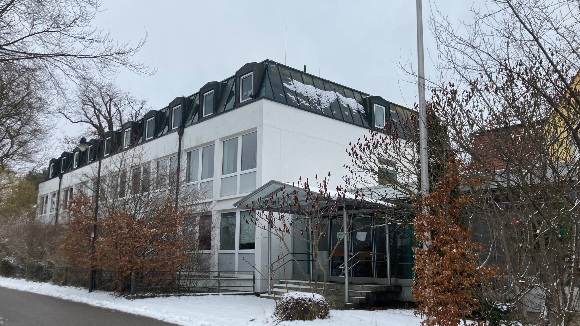 Das alte dreigeschossige Schulungsgebäude der Doemens Brauakademie in der Stefanusstraße 8 (Foto: Ulrike Seiffert / Unser Würmtal)