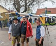 Zum Artikel: Video vom neuen Maibaum in Pentenried