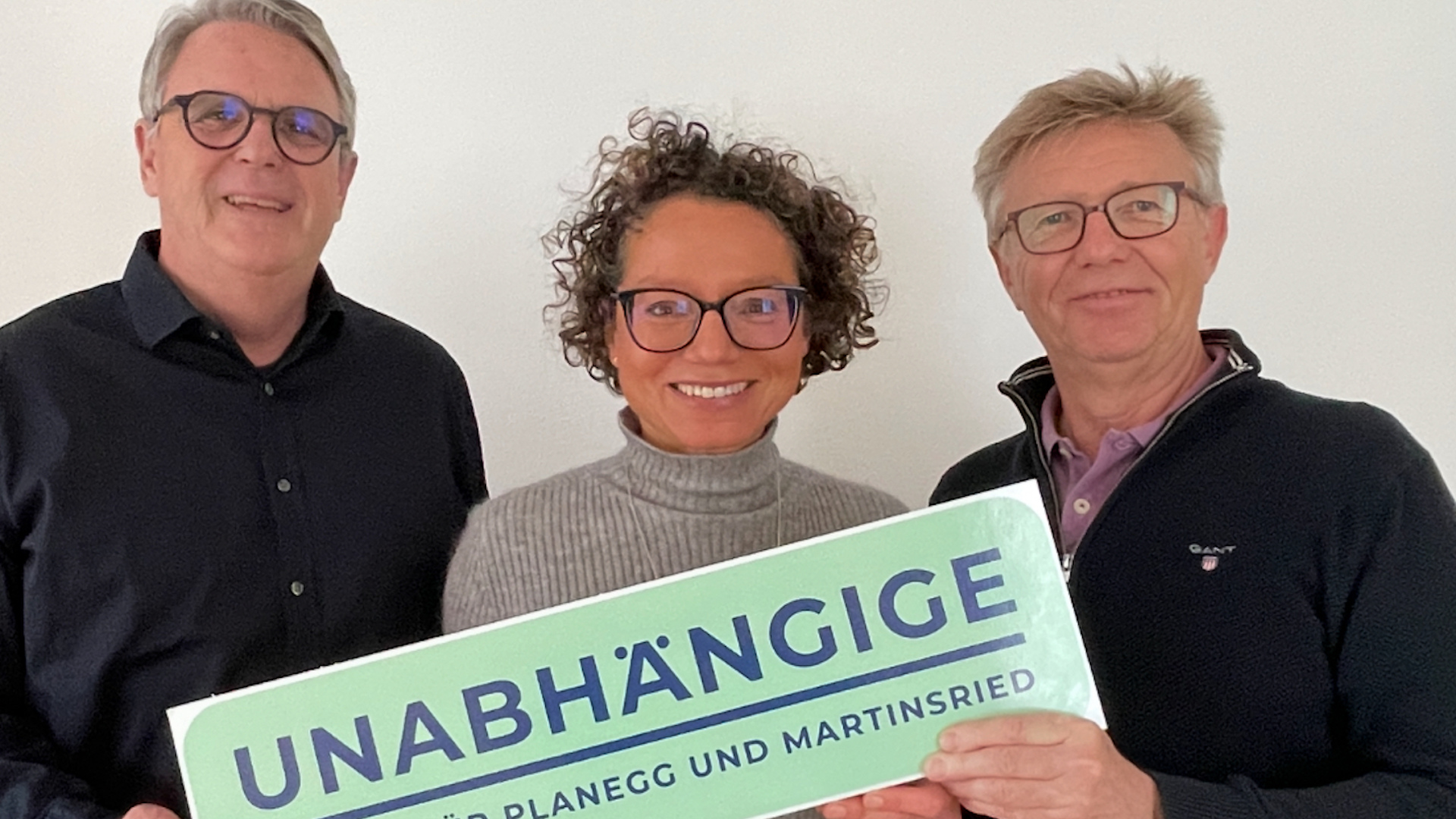 Florian Zeller (1. Vorsitzender), Veronika Schorsch (Schriftführerin) und Siegfried Sitzberger (Kassenwart) Nicht im Bild: Claudia Castedello (2. Vorsitzende)