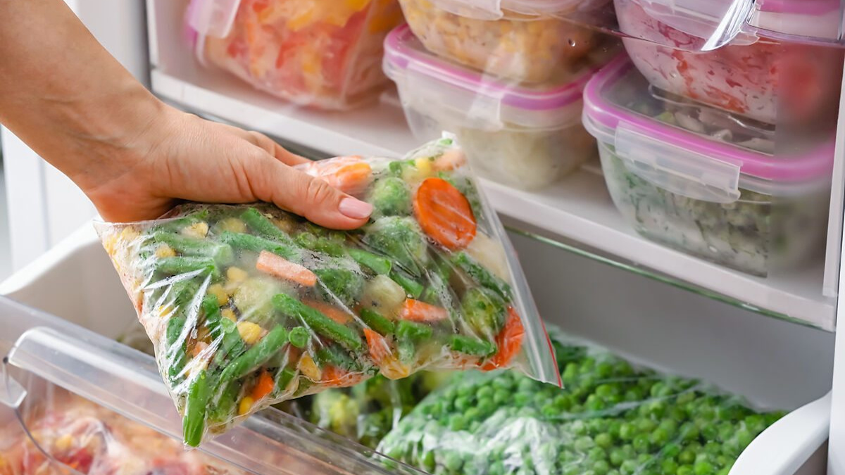 In einigen Fällen kann Eingefrorenes erneut eingefroren werden (Foto: Verbraucherzentrale Bayern)